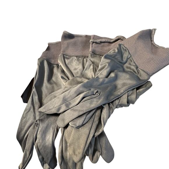 Balsam Hill Replacement Bulbs Bulbs and Fuses Lot + Red Carrying Bag - Picture 3 of 4